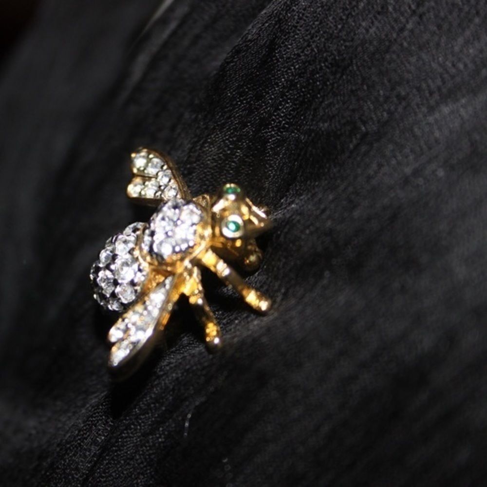 JOAN Rivers Rhinestone Bumblebee Brooch 🐝 - Picture 3 of 16
